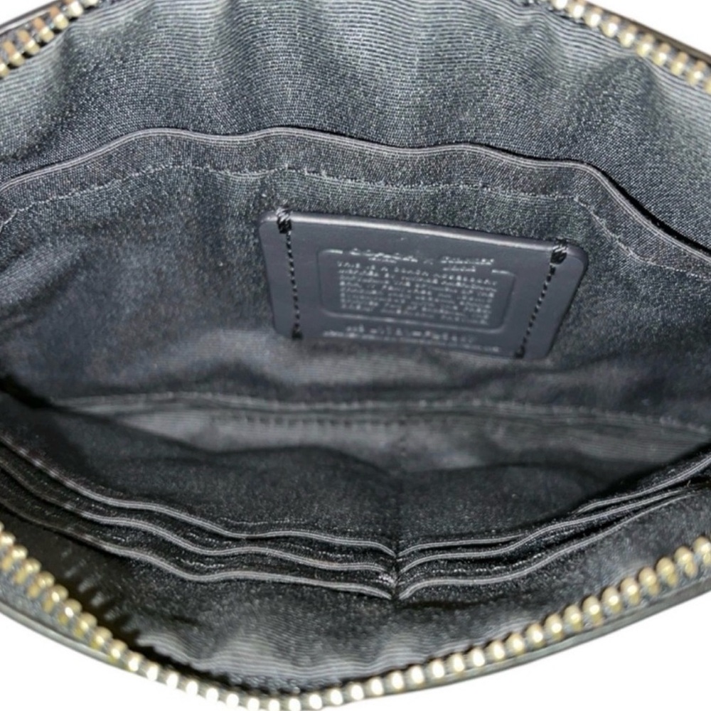 COACH X CRACKER JACK ZIP WRISTLET CLUTCH - Picture 4 of 5